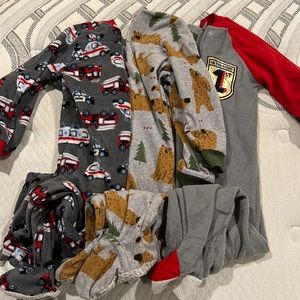 4t Boys fleece pajamas lot